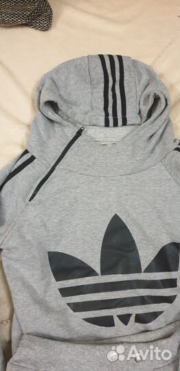 Спортивный костюм adidas 44 размер