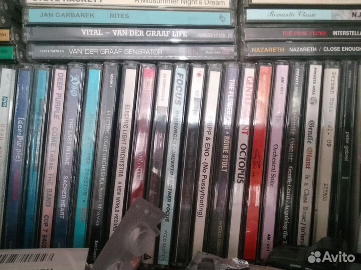 Компакт диски, Yes, Genesis, King Crimson