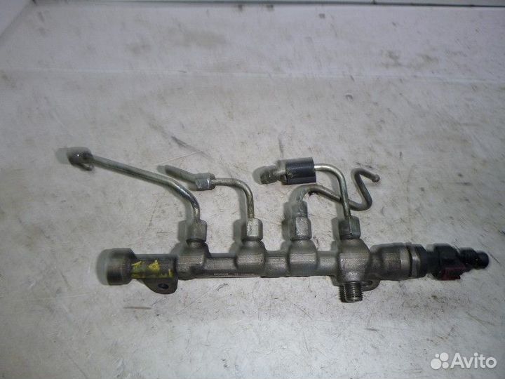 Рейка топливная (рампа) opel insignia 2008