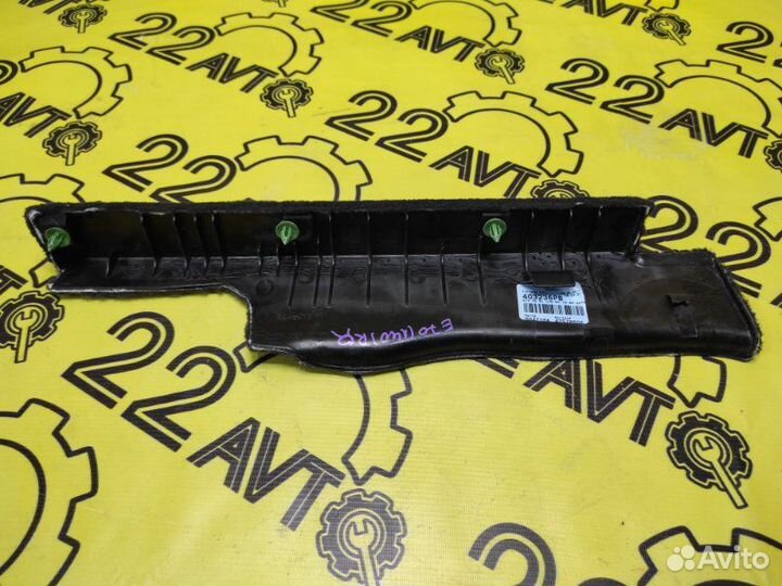 Накладка крышки багажника задняя правая Bmw X5 E70