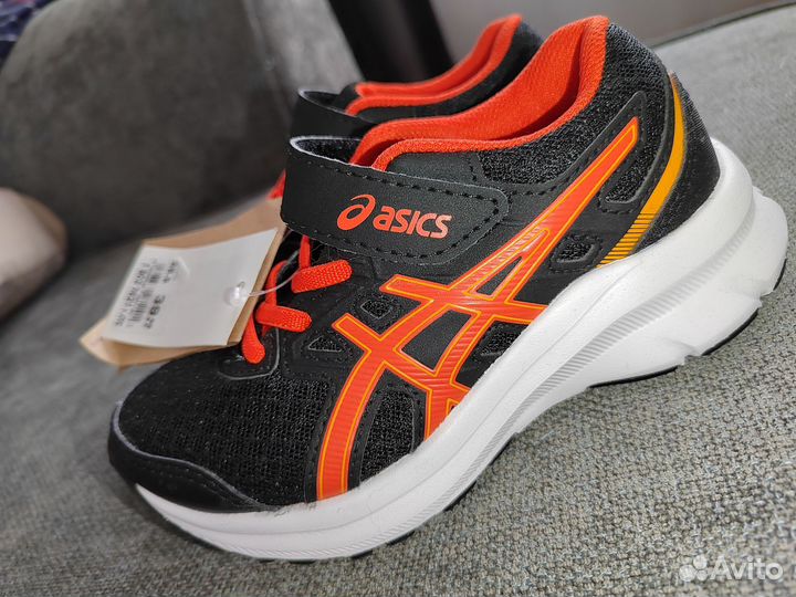 Кроссовки asics новые детские