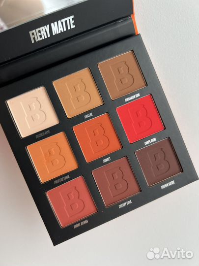 Палитра теней beauty bay fiery 9