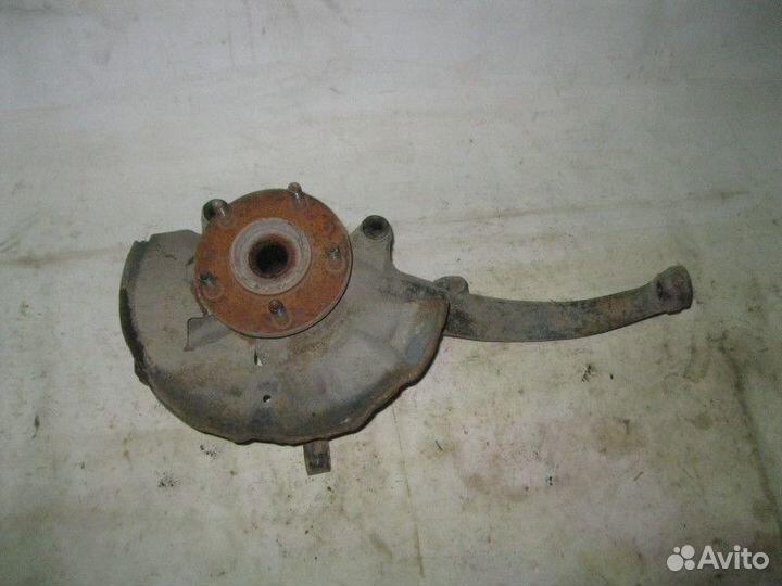 Кулак поворотный передний левый Mazda 6 (GG) 2002