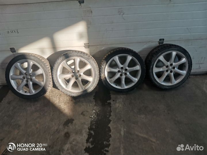 Продам зимние колёса R17. На тойота