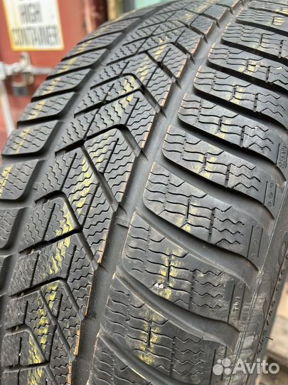 Pirelli Winter Sottozero 3 245/40 R19