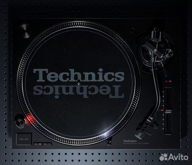 Проигрыватель Technics SL-1210 MK7