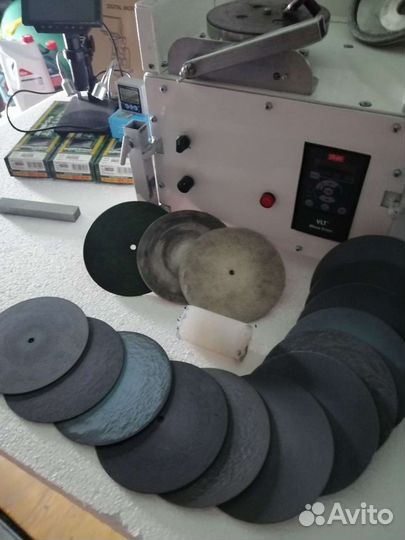 Станок для заточки парикмахерской и маникюрного ин