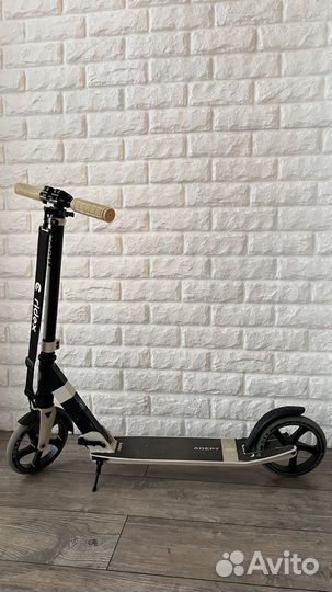 Самокат Ridex Adept 200