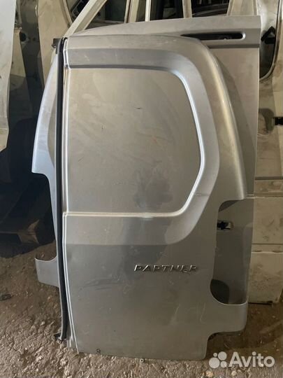 Дверь багажника задняя правая Peugeot Partner B9