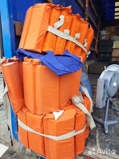 Нагрудник спасательный страховочный