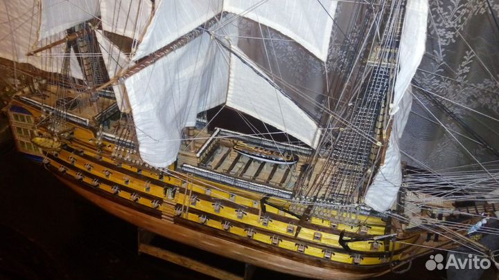 Продажа модели линейного корабля 