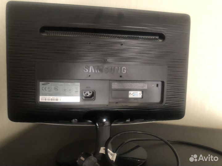 Монитор Samsung 19