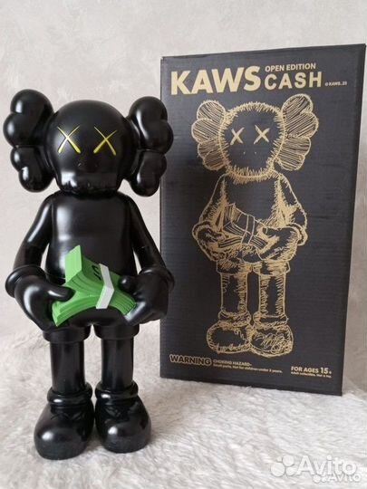 Мишка bearbrick и kaws в наличии серый, черный