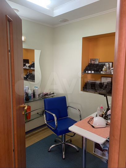 Кабинет в салоне красоты, 15 кв м