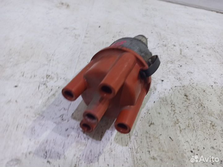 Трамблер 7484439 Сааб 9000