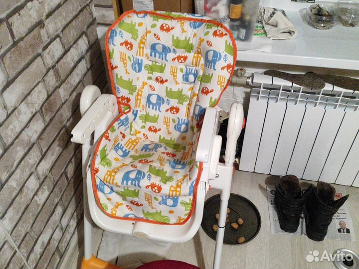 Стульчик для кормления capella