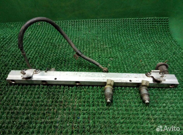 Топливная рампа Toyota Mark 2 GX81 1GGE