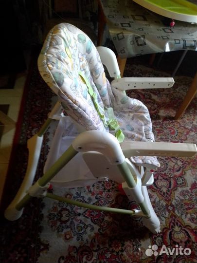 Стульчик для кормления Happy Baby