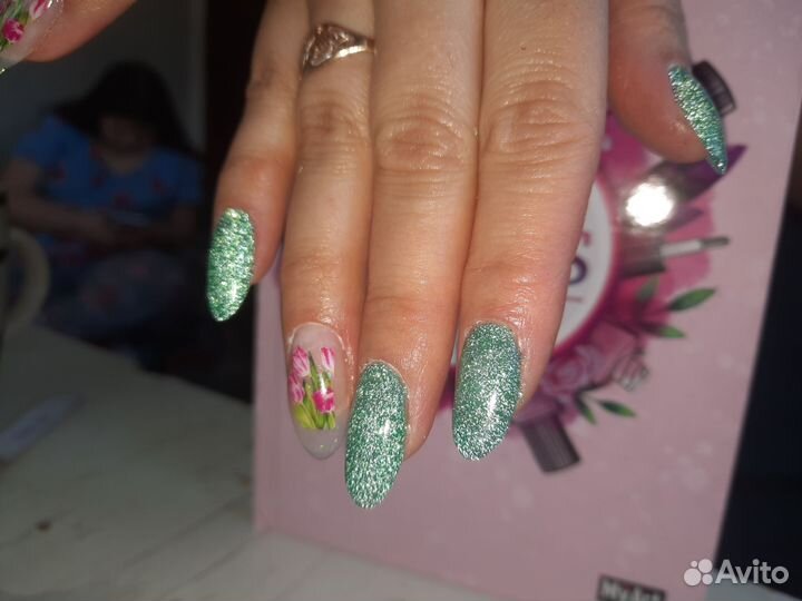 Мастер маникюра и педикюра