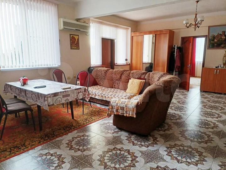 Дом 233 м² на участке 5,9 сот.