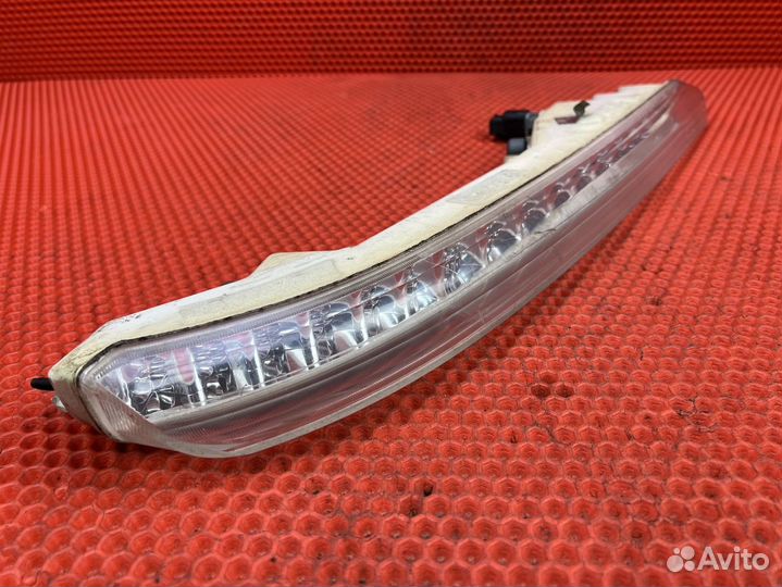 Поворотник левый Hyundai 923013B700