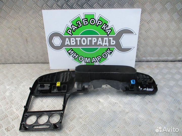 Накладка торпеды Kia Spectra 2006г