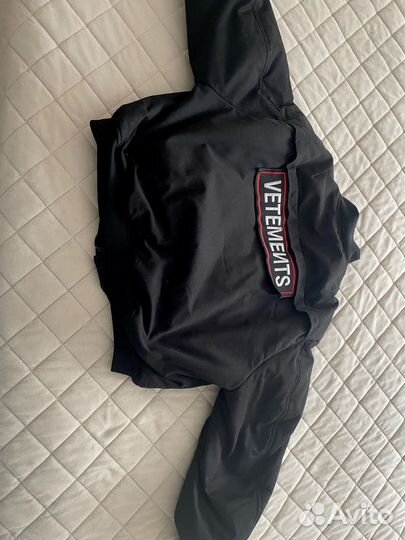 Бомбер vetements police