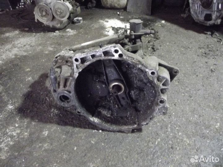 МКПП 5-ст volkswagen passat B3 1.8 Бензин