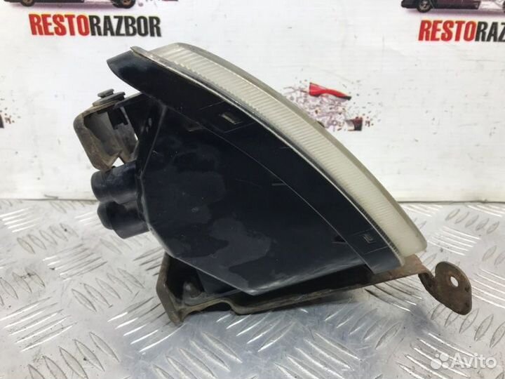 Фара противотуманная передняя левая Kia Shuma