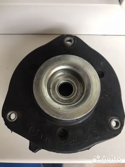 Опора амортизатора с опорным подшипником