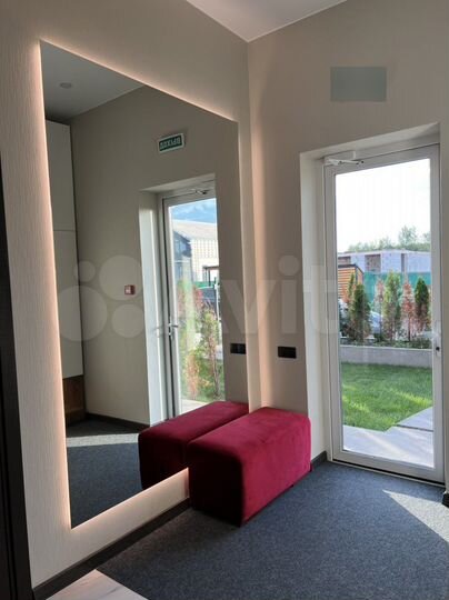 Дом 220 м² на участке 6 сот.