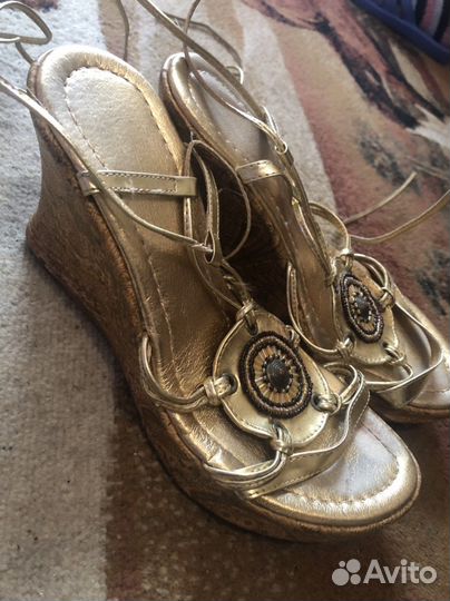 Босоножки 38