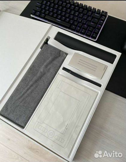 Графический планш Wacom Intous Pro M Paper Edition