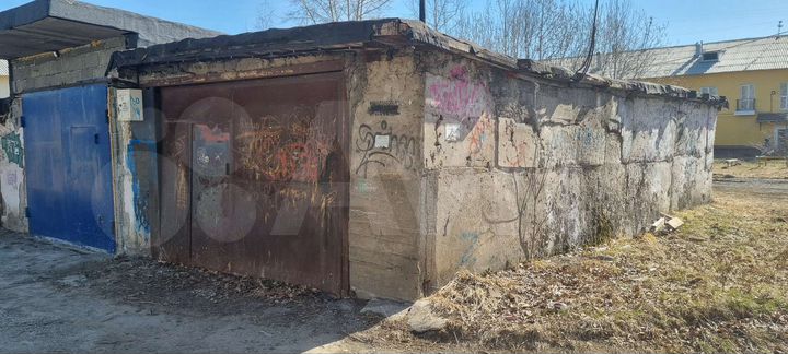 Гараж, > 30 м²