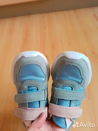 Кроссовки котофей размер 33 софтшел