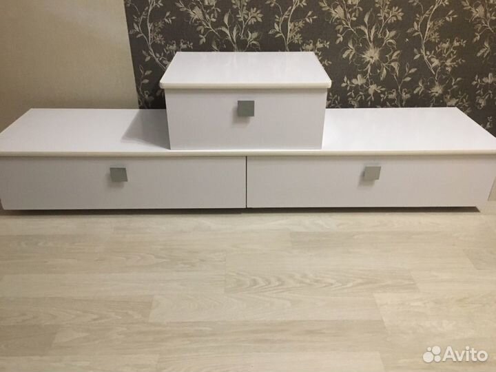 Тумба в гостиную