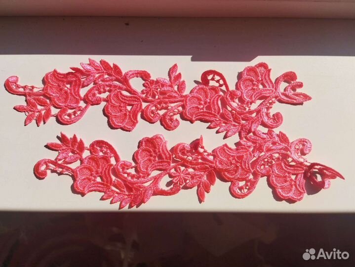 Аппликации пришивные лейсы