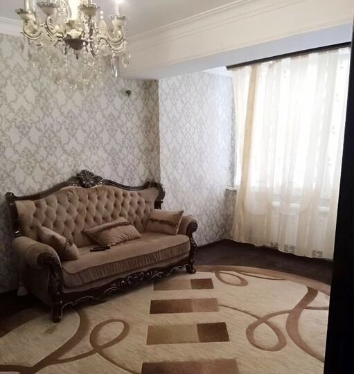 2-к. квартира, 50 м², 1/10 эт.