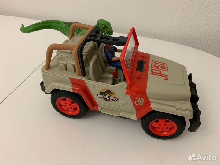 Машина на радиоуправлении из Парка Юрского периода