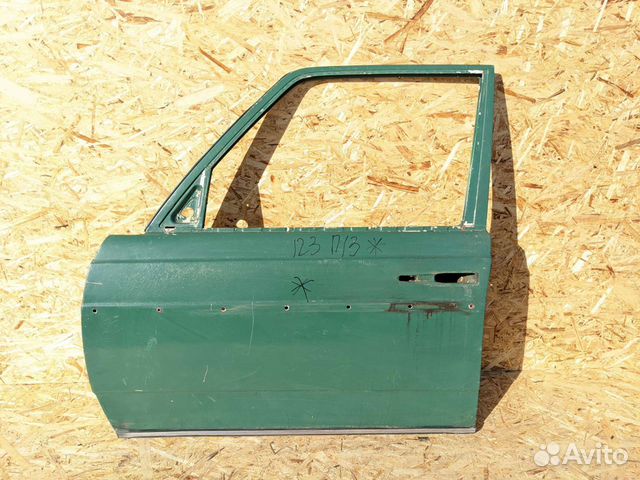 Дверь передняя левая Mercedes w 123