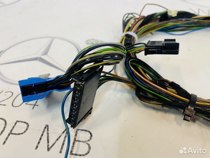 Проводка задних фонарей Mercedes W204