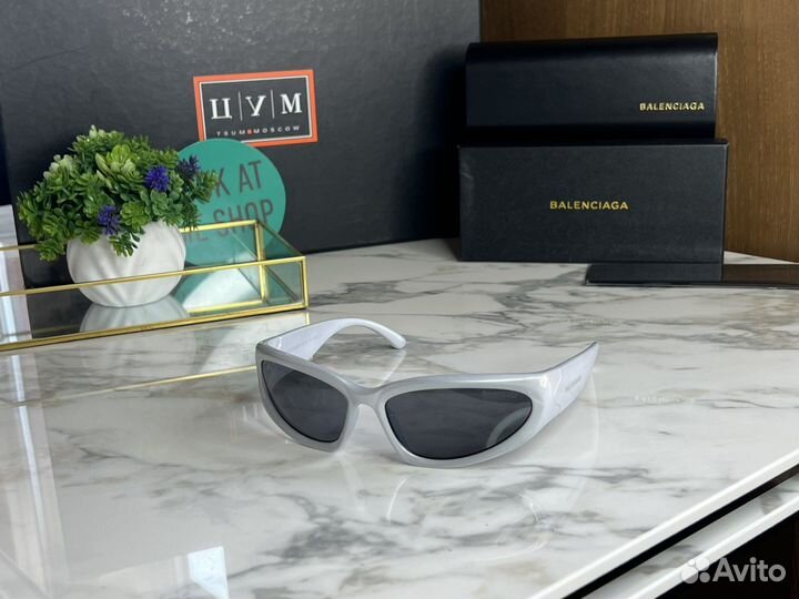 Очки Balenciaga унисекс солнцезащитные