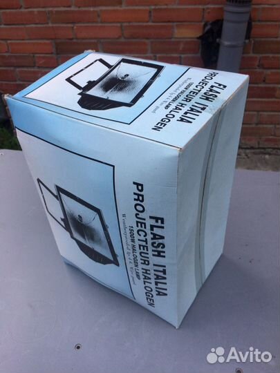 Прожектор halogen