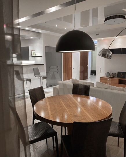 4-к. квартира, 151 м², 5/8 эт.