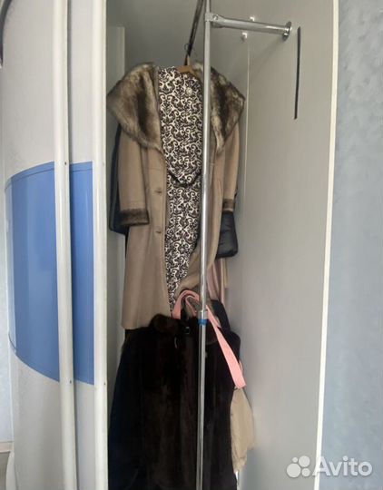 Радиусный угловой шкаф купе на заказ