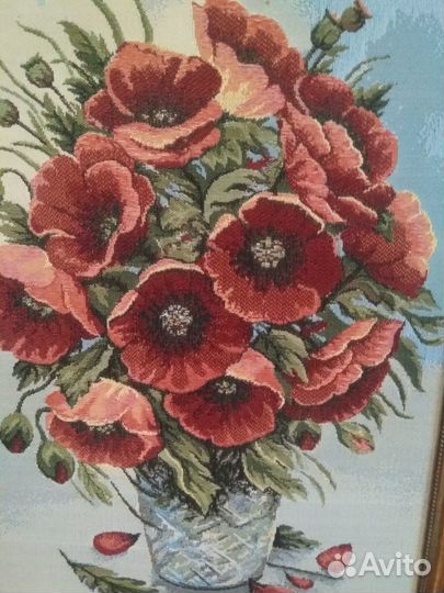Гобелен.Маки красные махровые в вазе