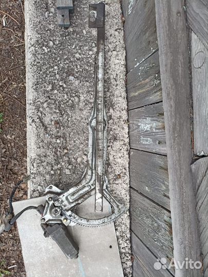 Стеклоподъемник передний левый Honda accord 4