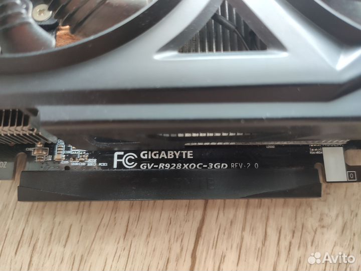 Gigabyte r9 280x 3gb