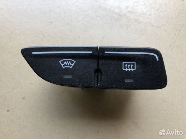 Кнопка стеклоподъемникаFord Focus 3