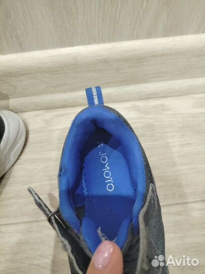 Кроссовки детские